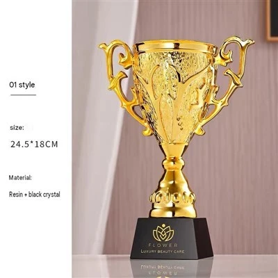Trofej so zakrivenými rukoväťami